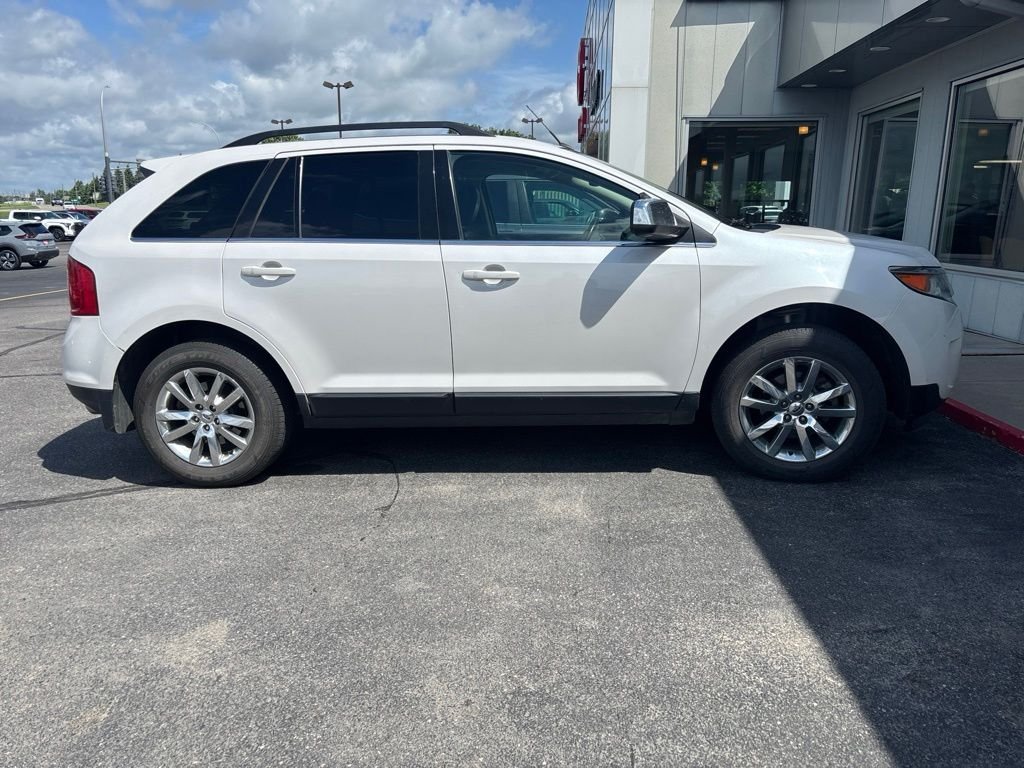 Used 2014 White Ford Limited image 4