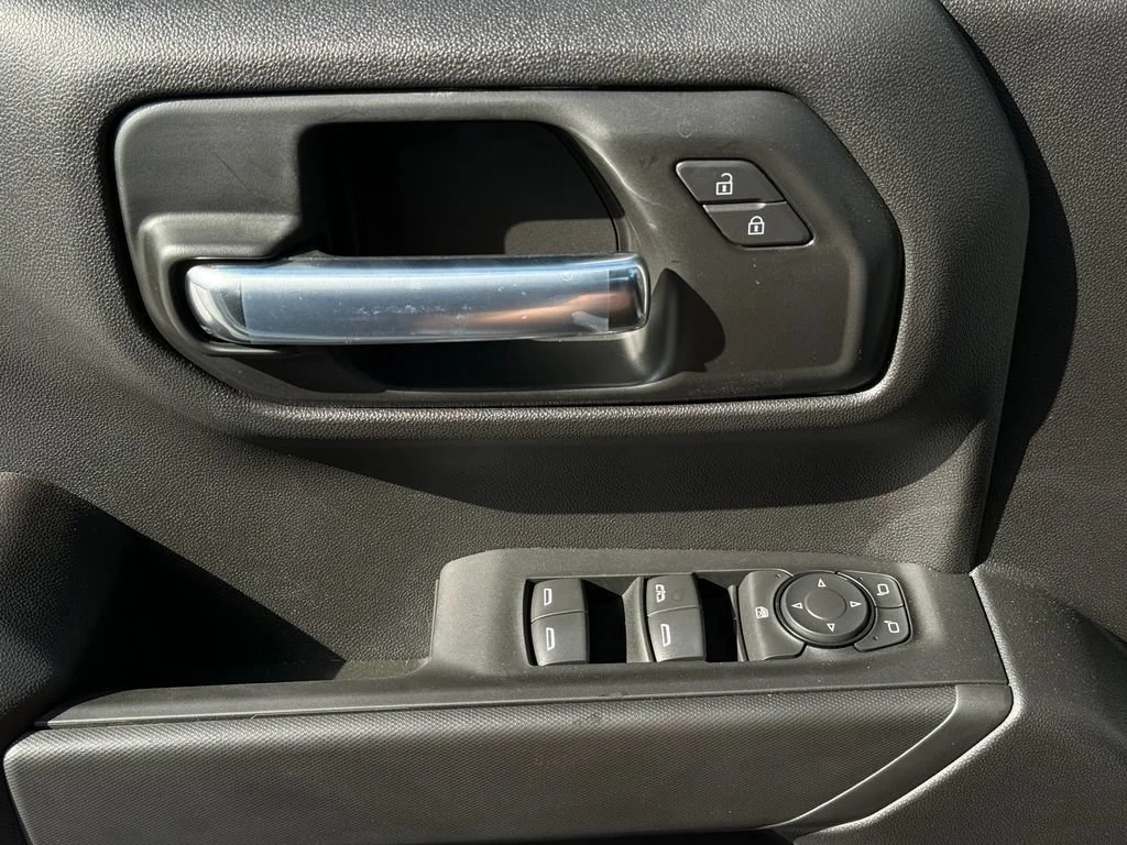 2026 Chevrolet Silverado 1500 Custom - Photo 17