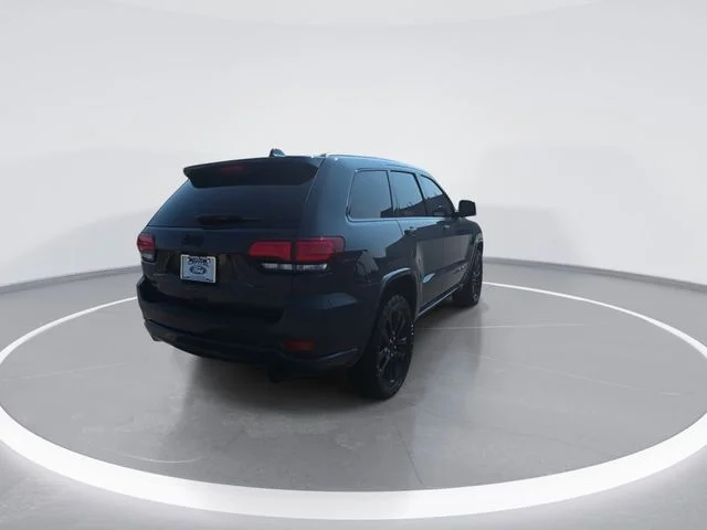 Used 2018 Black Jeep Altitude image 8