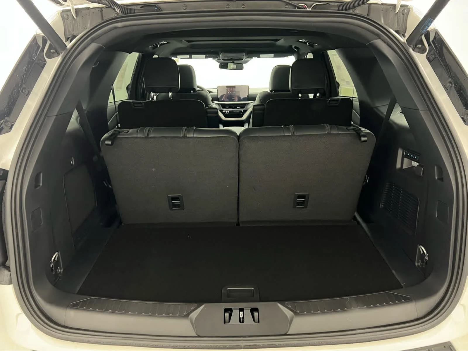 2026 Ford Explorer Tremor - Photo 7