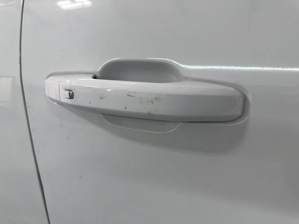 Used 2024 Summit White GMC AT4 image 3