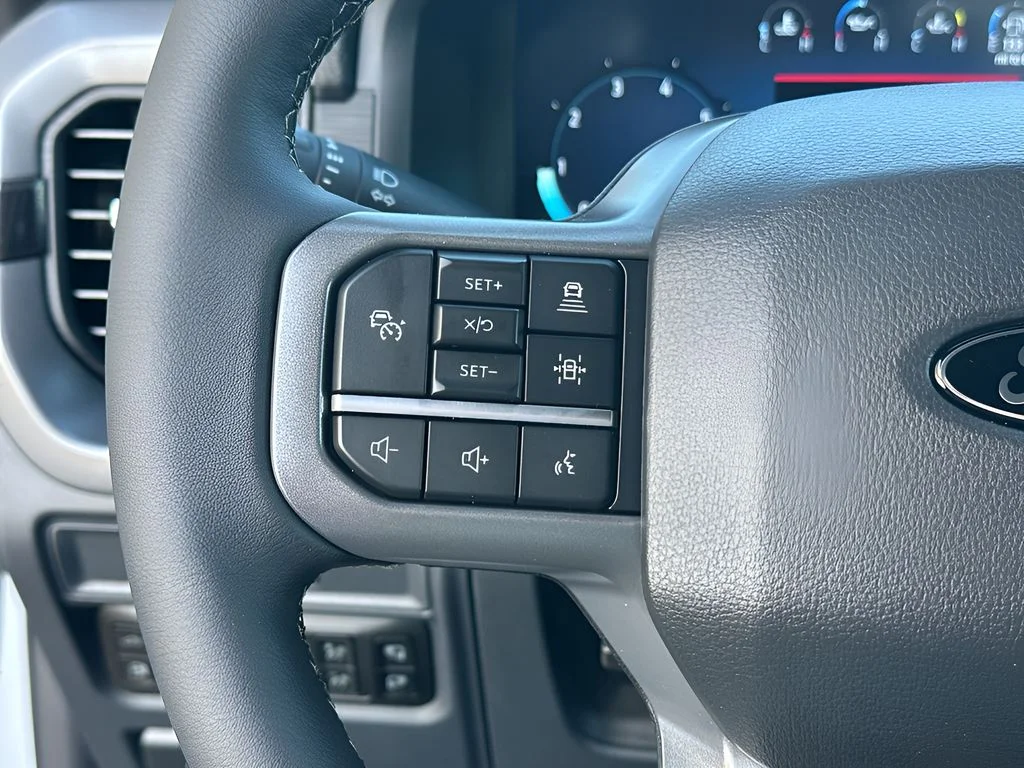 New 2026 Avalanche Ford XLT image 15