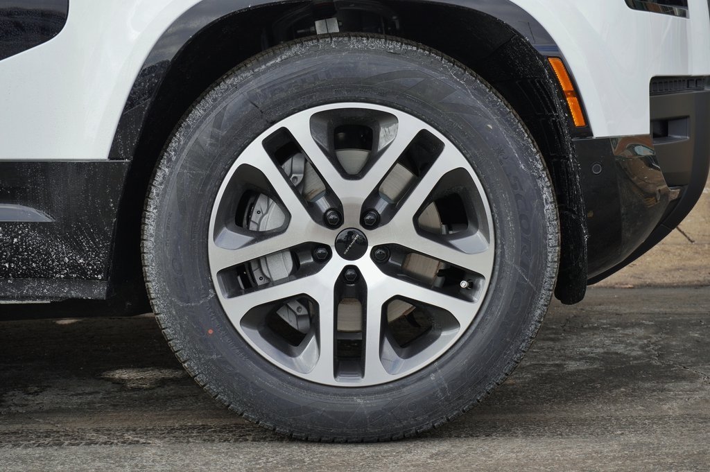 2026 LAND ROVER DEFENDER - Image 9