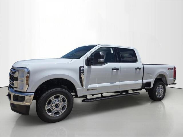 2026 Ford Super Duty F-350 SRW F-350® XLT