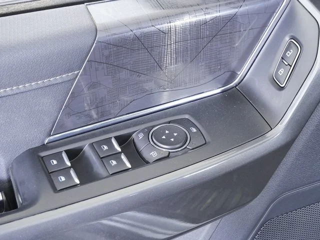 Used 2022 Silver Ford XLT image 24