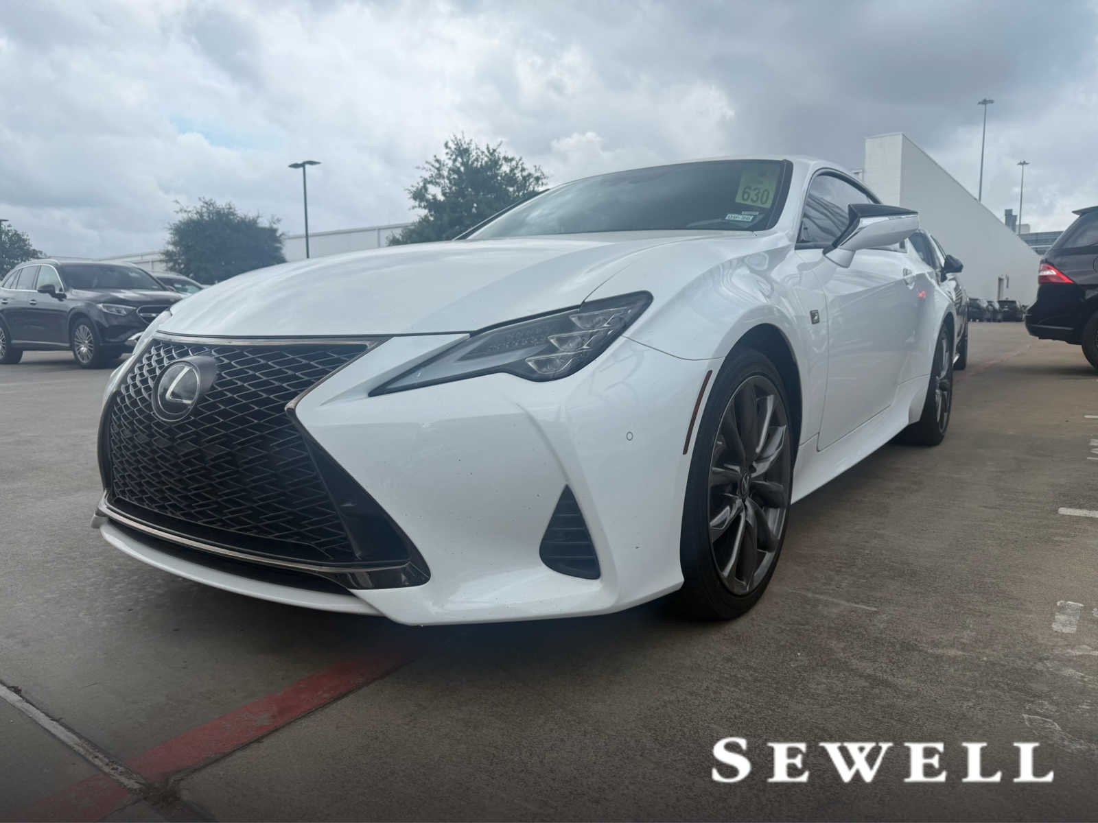 2021 Lexus RC 350's photo