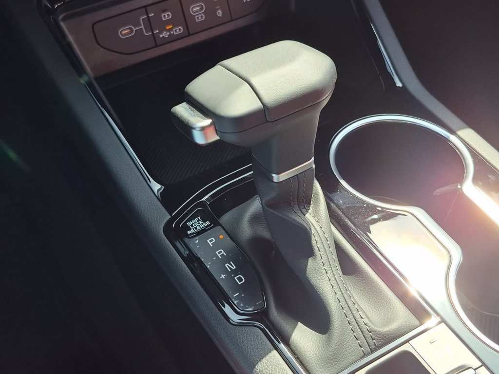 New 2026 Aurora Black Pearl Kia GT-Line AWD image 16