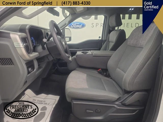 Certified Used 2025 Oxford White Ford XLT image 22