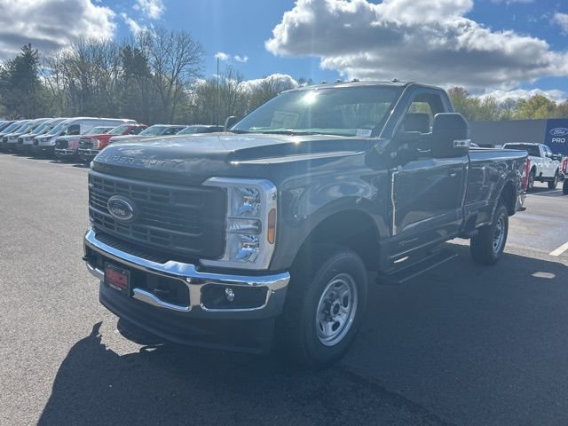 New 2026 Gray Ford XL image 3