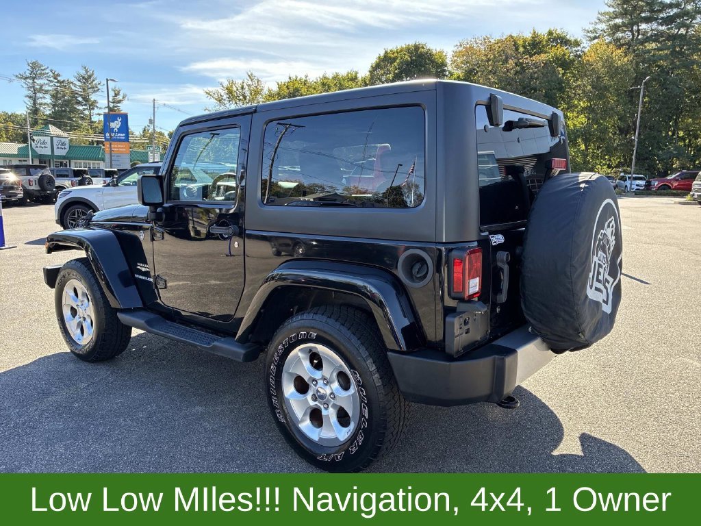 Used 2015 Black Jeep Sahara image 5