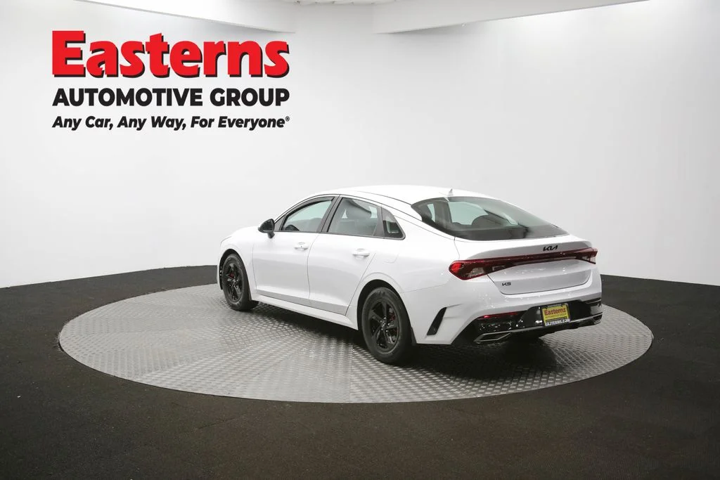 Used 2023 White Kia LXS image 62