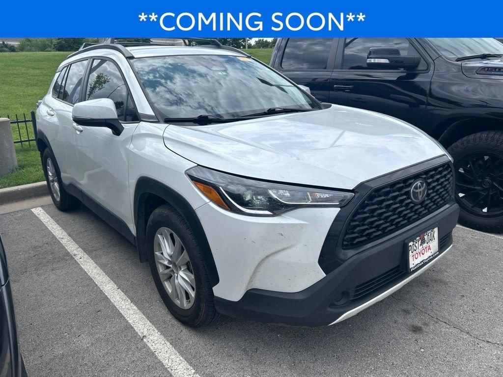 Used 2024 Toyota Corolla Cross LE with VIN 7MUCAAAG8RV096617 for sale in Kansas City
