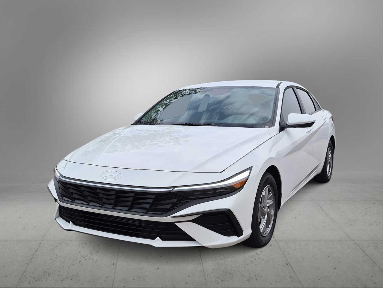 New 2026 Serenity White Hyundai SE image 4