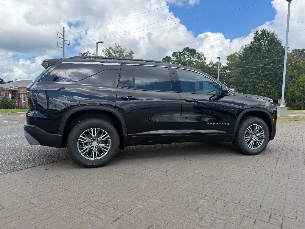 New 2027 Mosaic Black Metallic Chevrolet LT image 9
