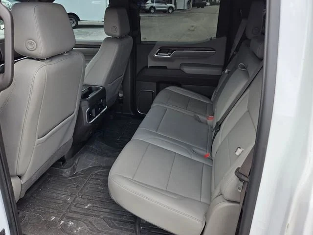 Used 2022 White Frost Tricoat GMC SLT image 5