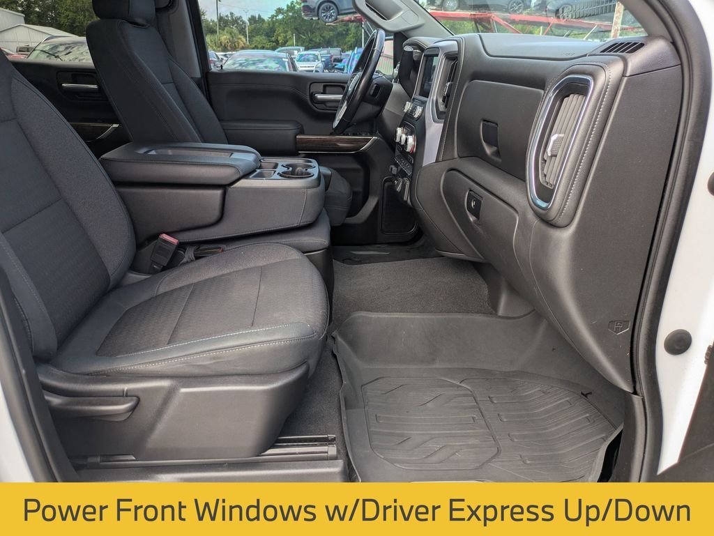 Used 2019 White GMC SLE image 25