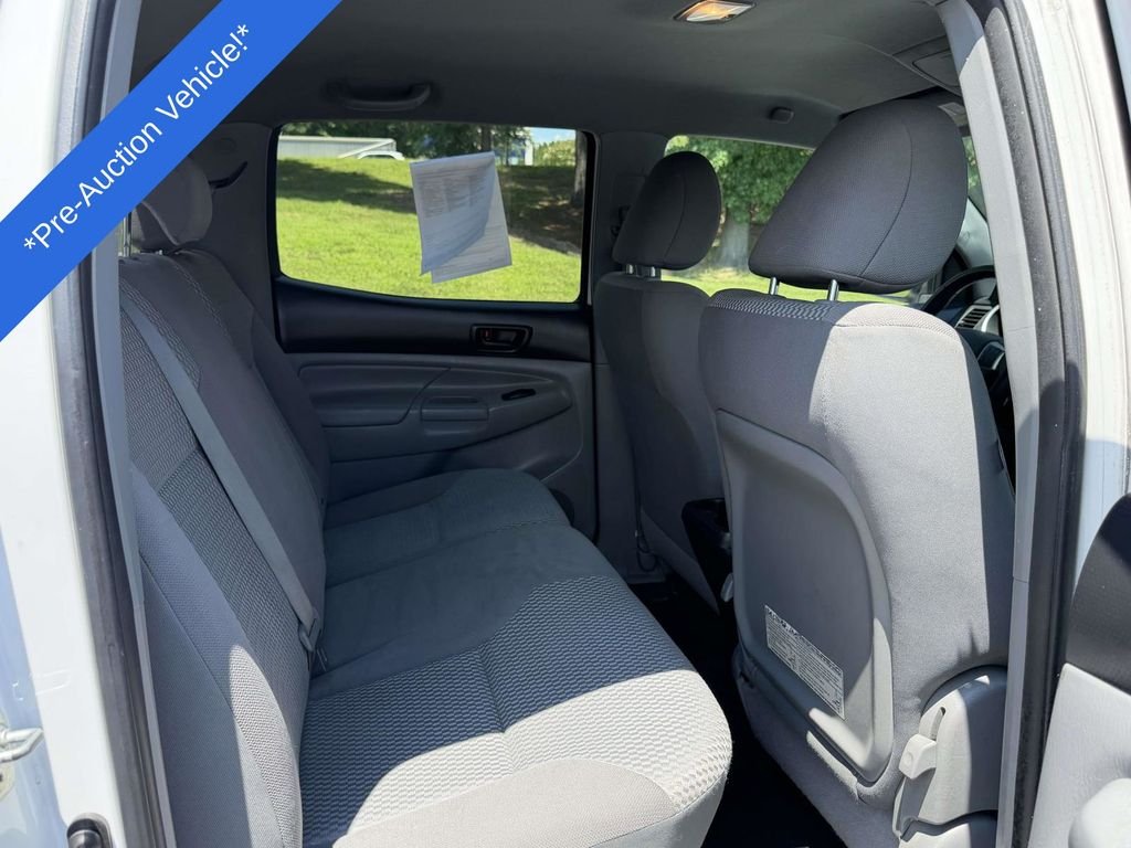 Used 2012 White Toyota Base image 12