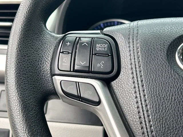 Used 2019 Gray Toyota LE image 42