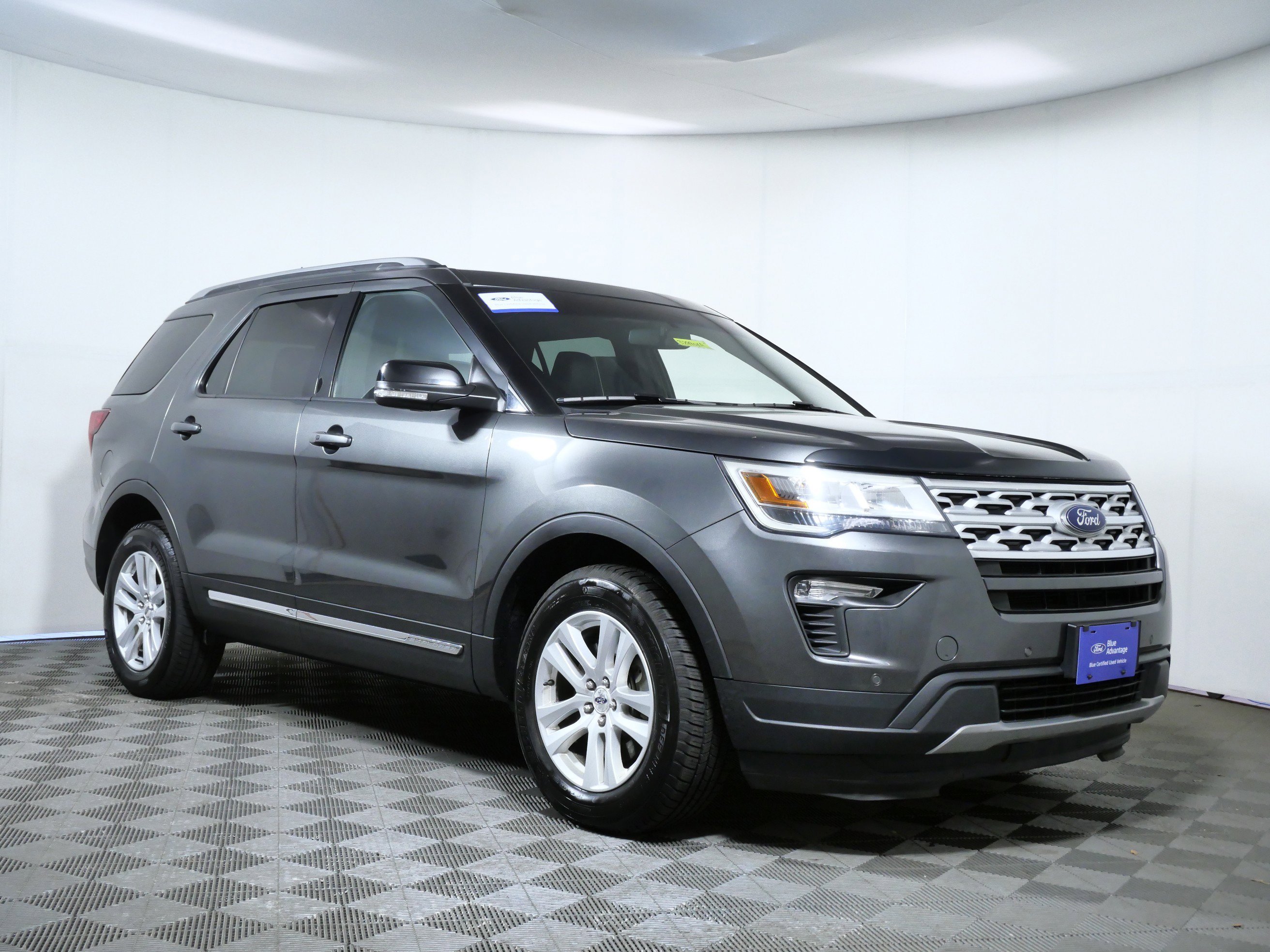 Certified Used 2018 Magnetic Ford XLT image 1