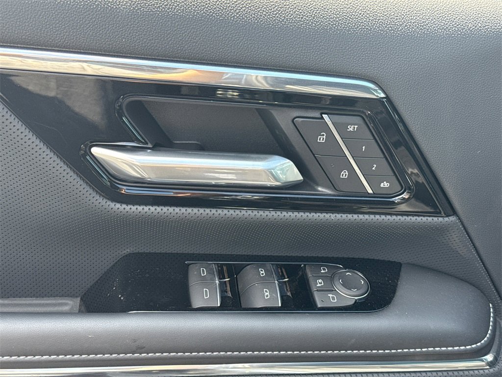 2025 GMC SIERRA - Image 14