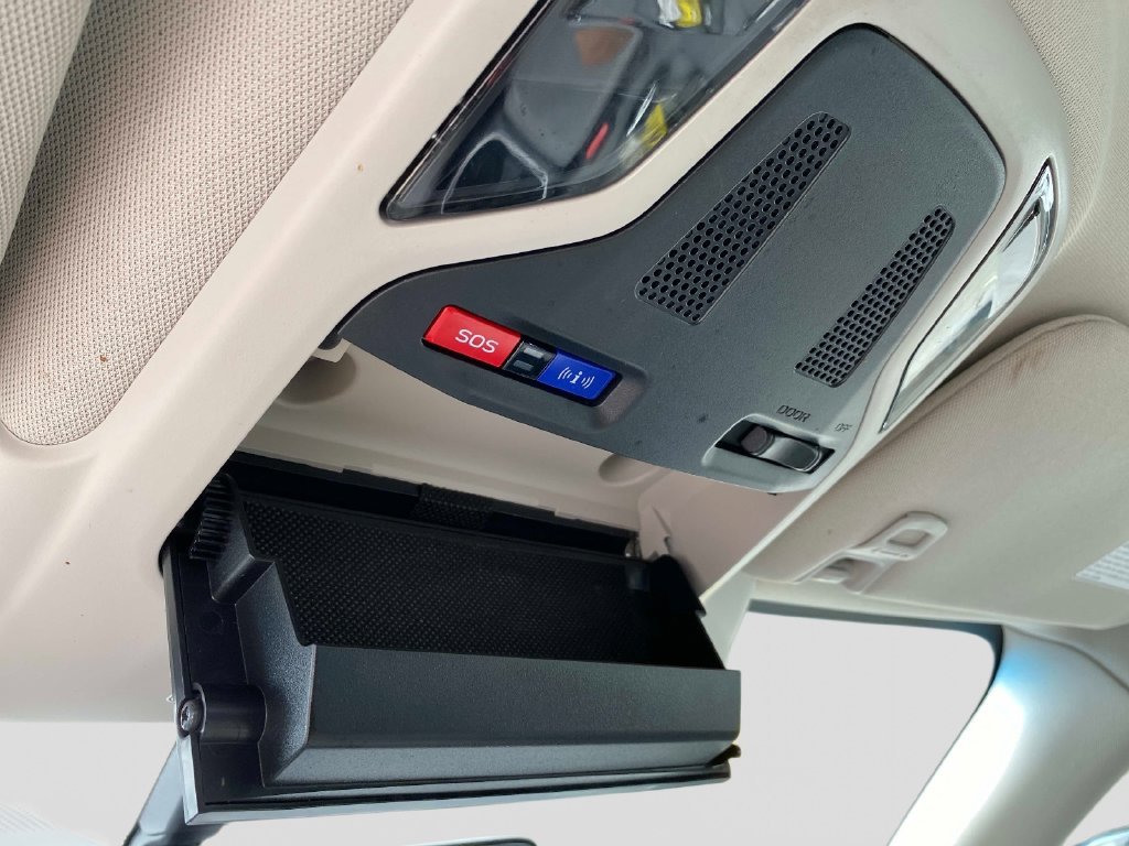Used 2020 Blue Subaru Limited image 19