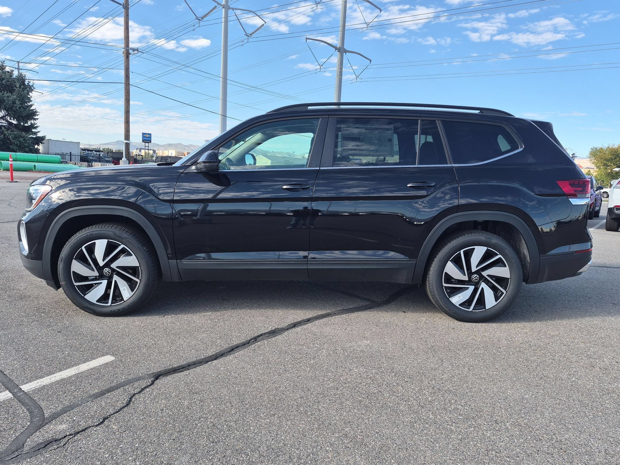 New 2026 Deep Black Pearl Volkswagen 2.0T SE w/Technology image 7