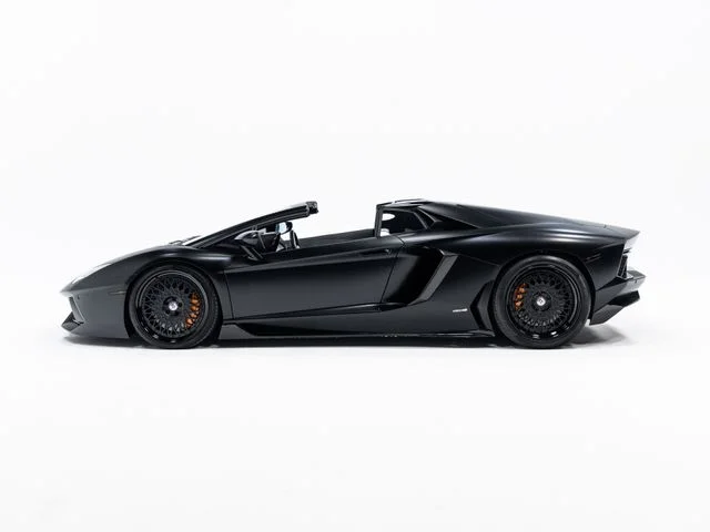 Used 2014  Lamborghini  image 3