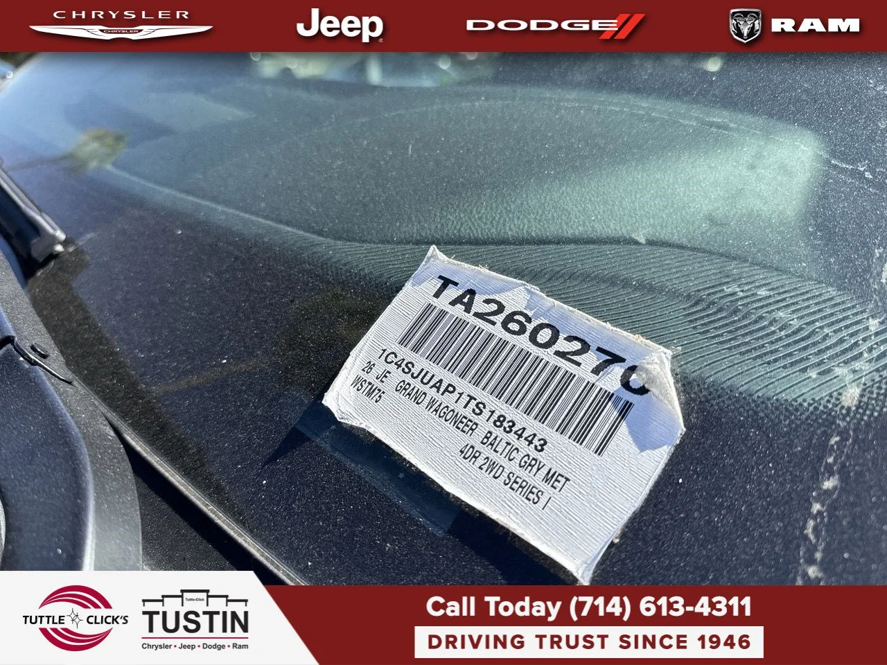 New 2026 Baltic-Gray Metallic Clear-Coat Exterior Paint Jeep 4DR 2WD image 39