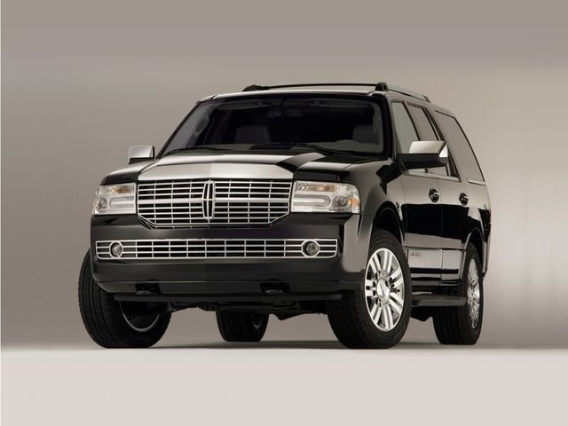2011 Lincoln Navigator 4x2's photo