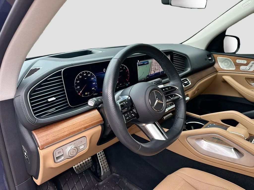 Certified Used 2026 Twilight Blue Metallic Mercedes-Benz GLS 450 image 9