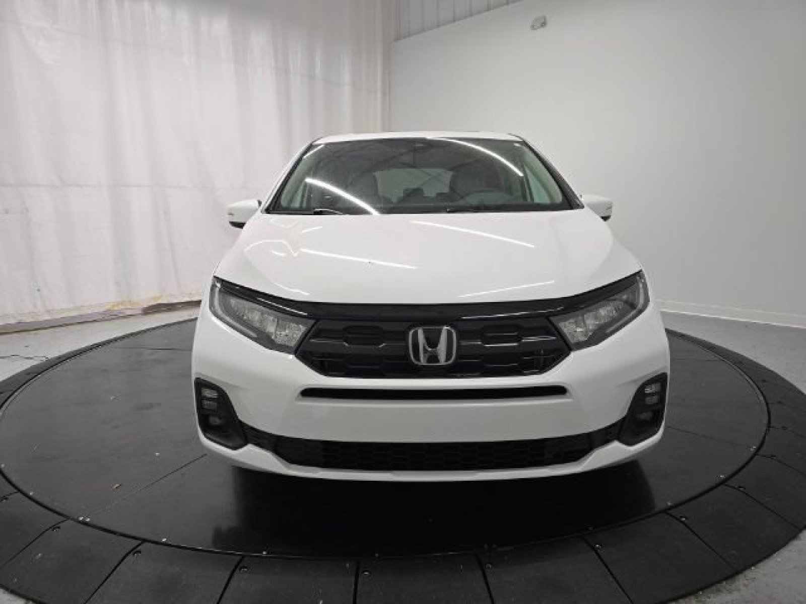 New 2026 Platinum White Pearl Honda EX-L image 2