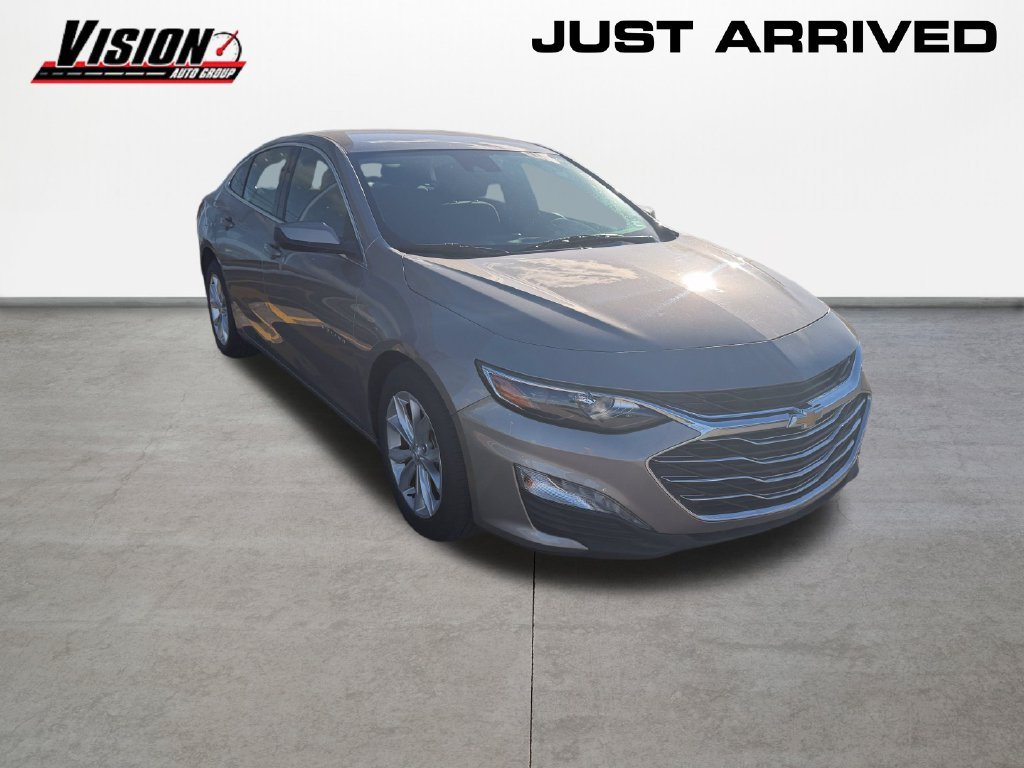 Used 2024 Gray Chevrolet LT image 3