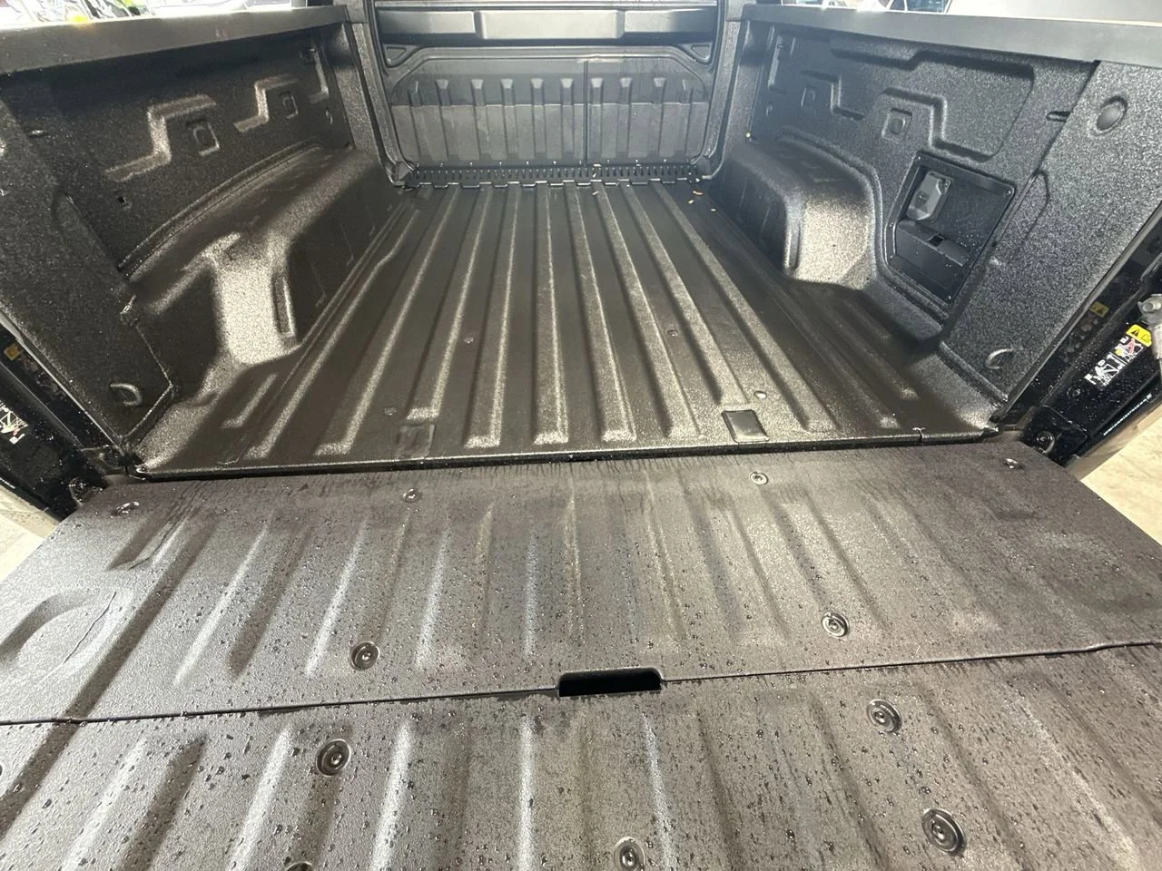 2026 GMC Sierra EV Elevation - Photo 25