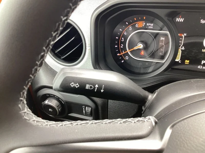 New 2026 Joose Jeep Sport S image 30