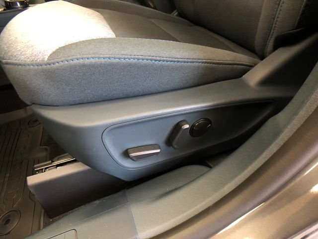 New 2026 Carbonized Gray Metallic Ford XLT image 11