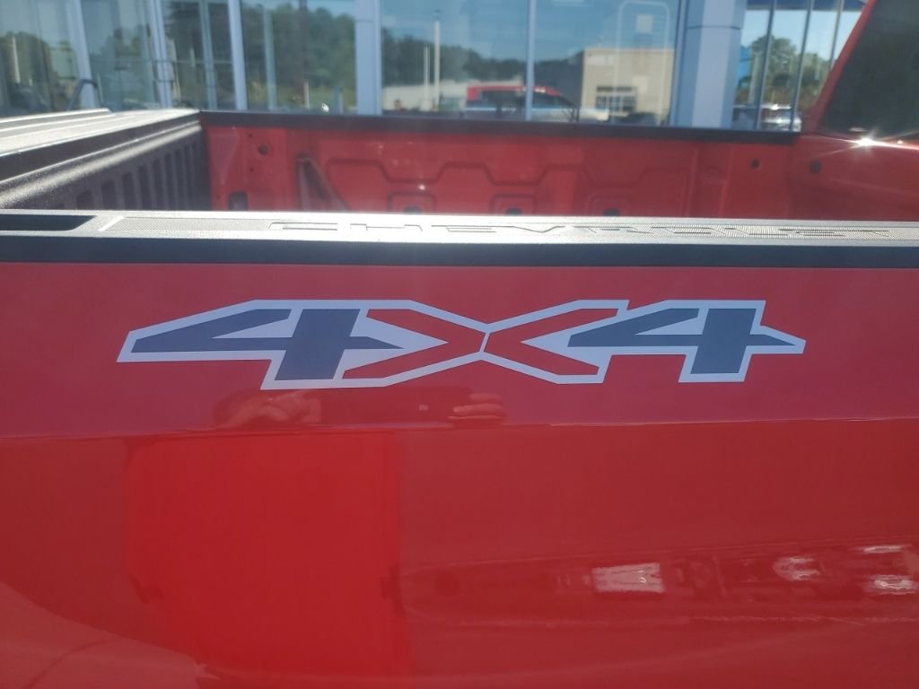 Used 2023 Red Chevrolet Custom image 6