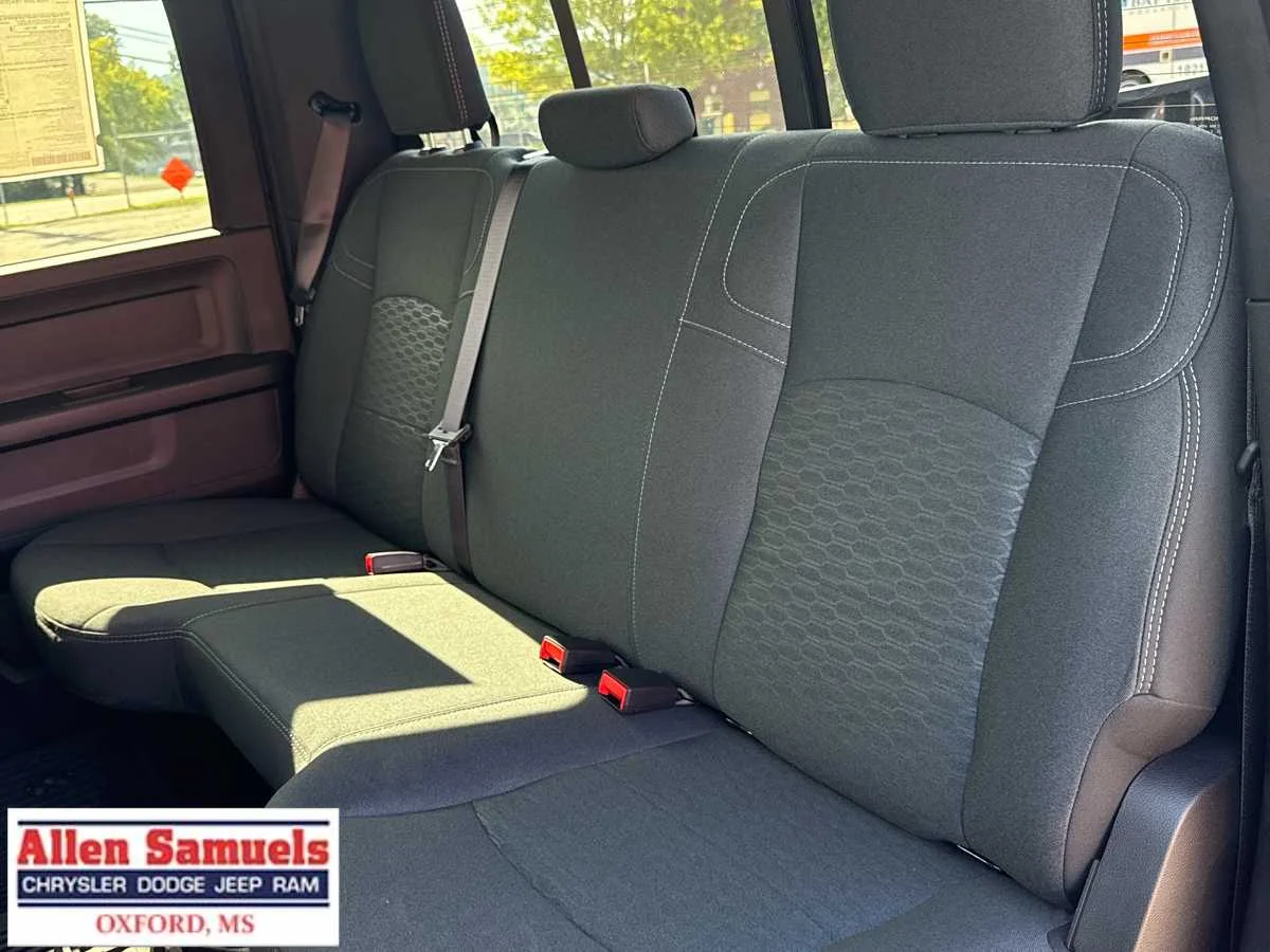 2026 RAM 3500 Tradesman - Photo 17