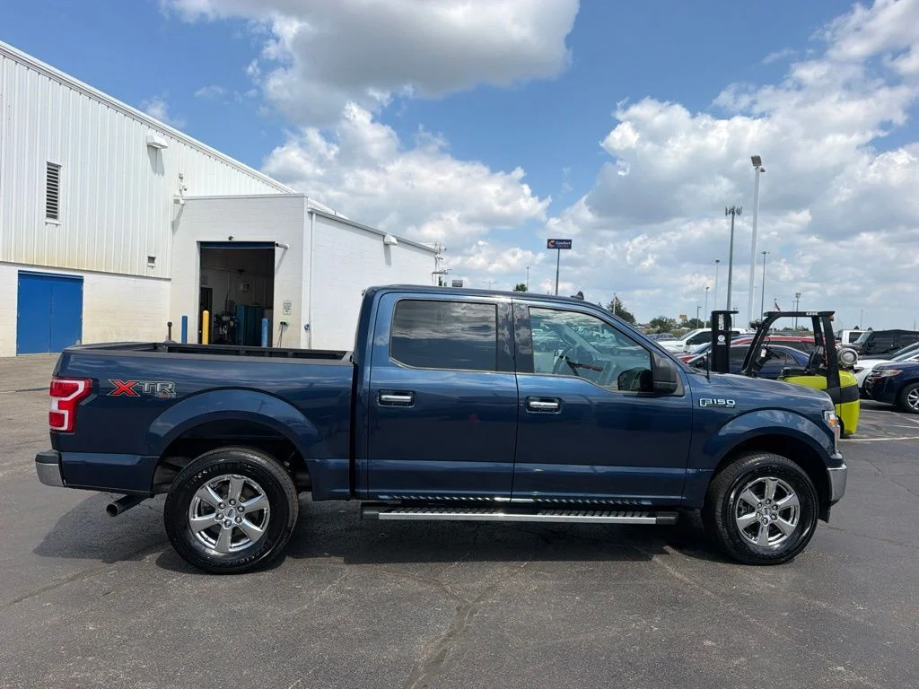 Used 2019 Gray Ford XLT image 9