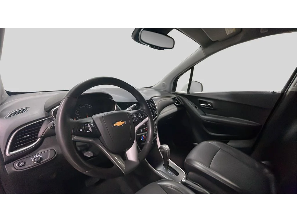 Used 2020 Silver Ice Metallic Chevrolet LT image 11