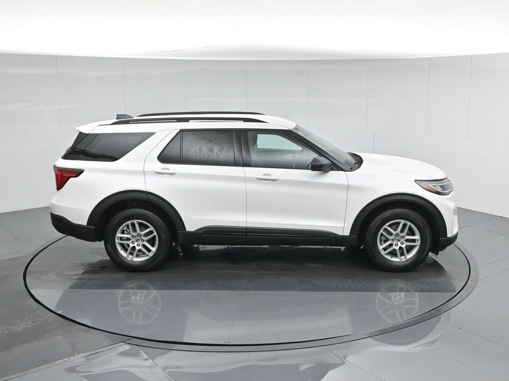 New 2026 Star White Metallic Tri-Coat Ford Active image 70