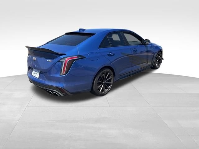 Used 2022  Cadillac V-Series image 12