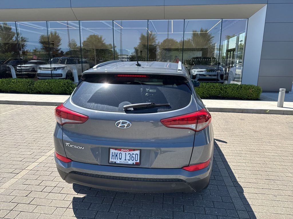 Used 2017 Coliseum Gray Hyundai SE image 6