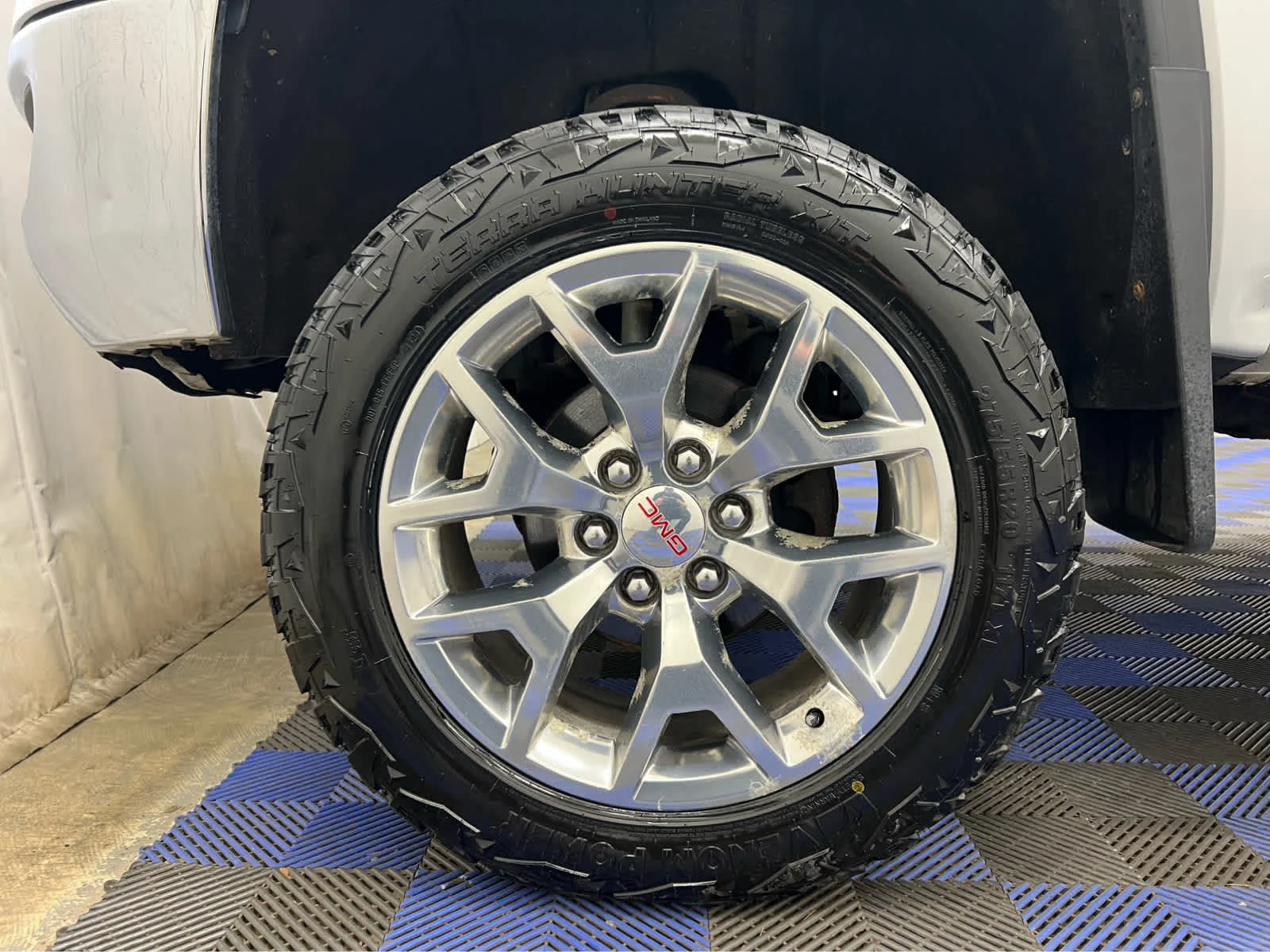 Used 2017 Summit White GMC SLT image 13