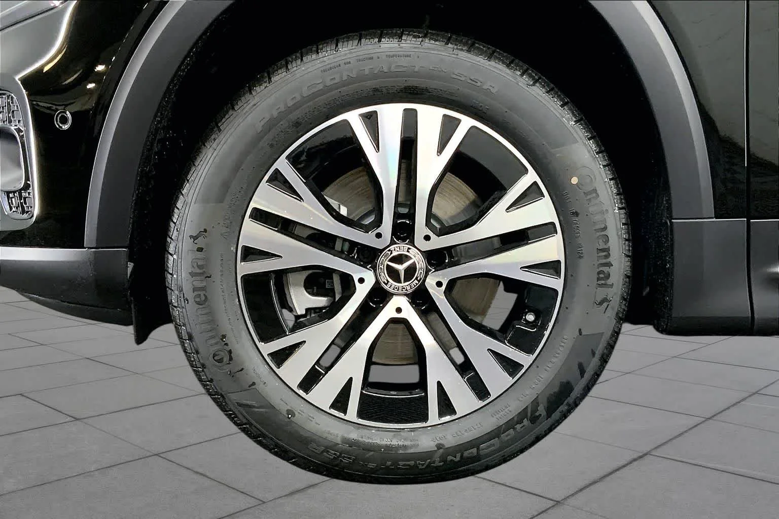 2025 Mercedes-Benz GLB Base - Photo 16