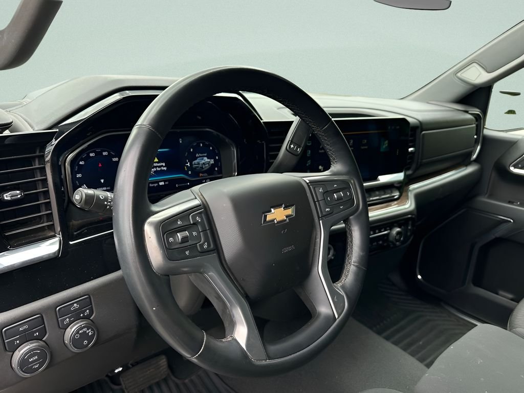 Used 2023 Gray Chevrolet LT image 13