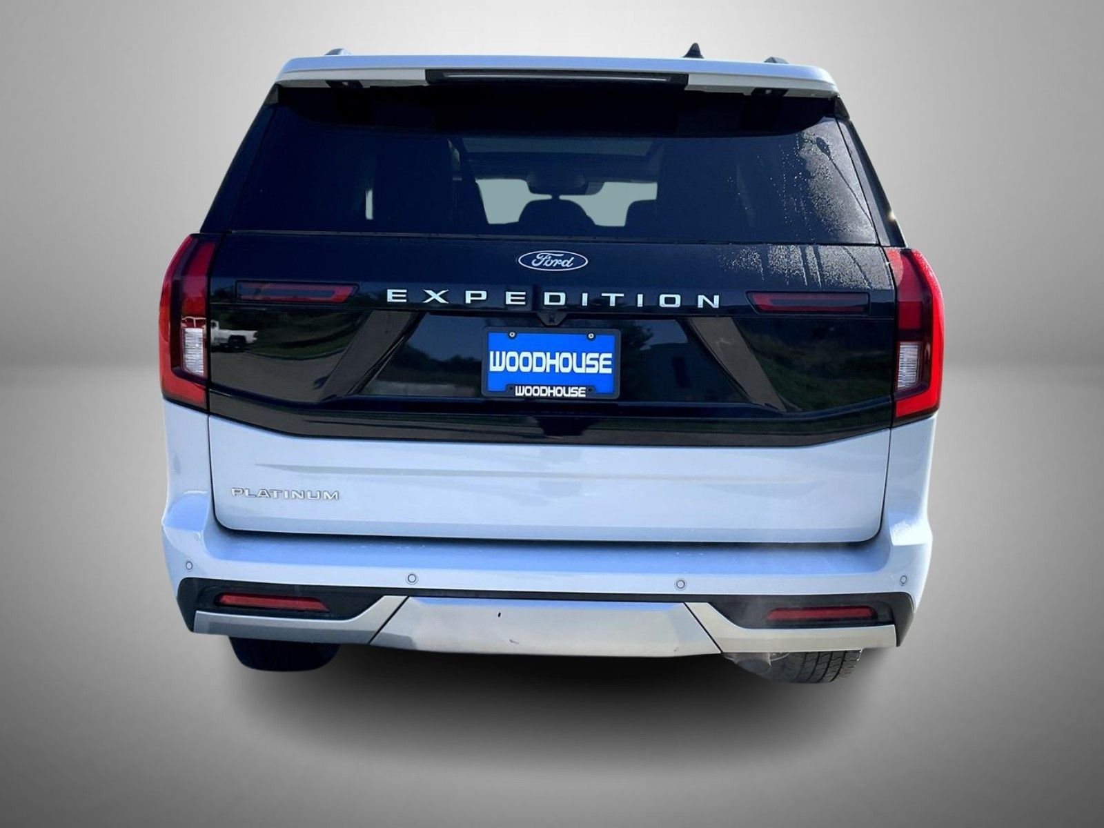 Used 2025 Silver Ford Platinum image 6