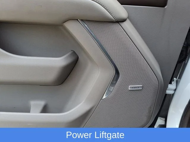 Used 2021 White Chevrolet Z71 image 26