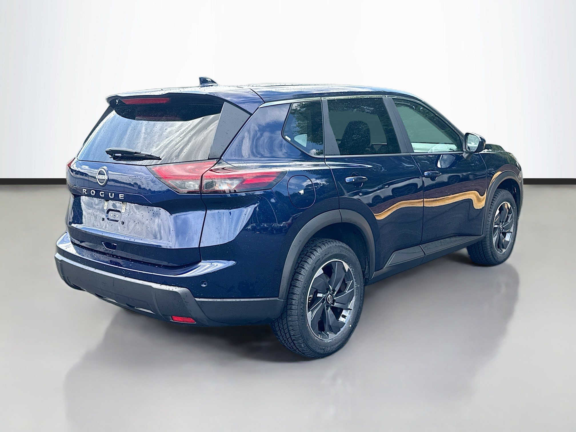Used 2025 Deep Ocean Blue Pearl Nissan SV image 7