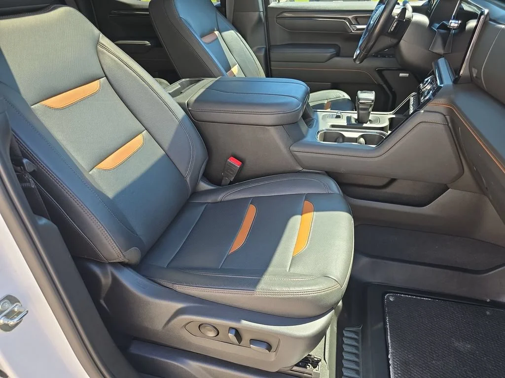 Used 2023 Summit White GMC AT4 image 29