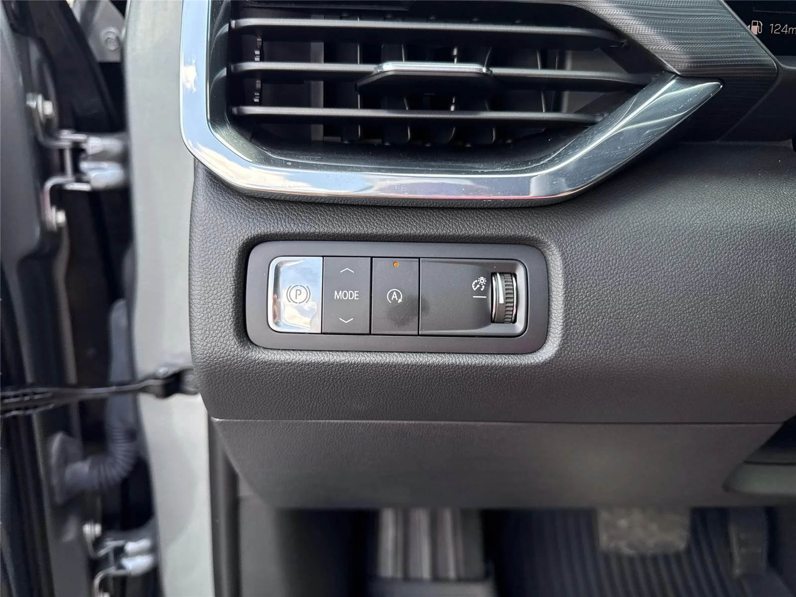 Used 2026 Sterling Metallic GMC Elevation image 20